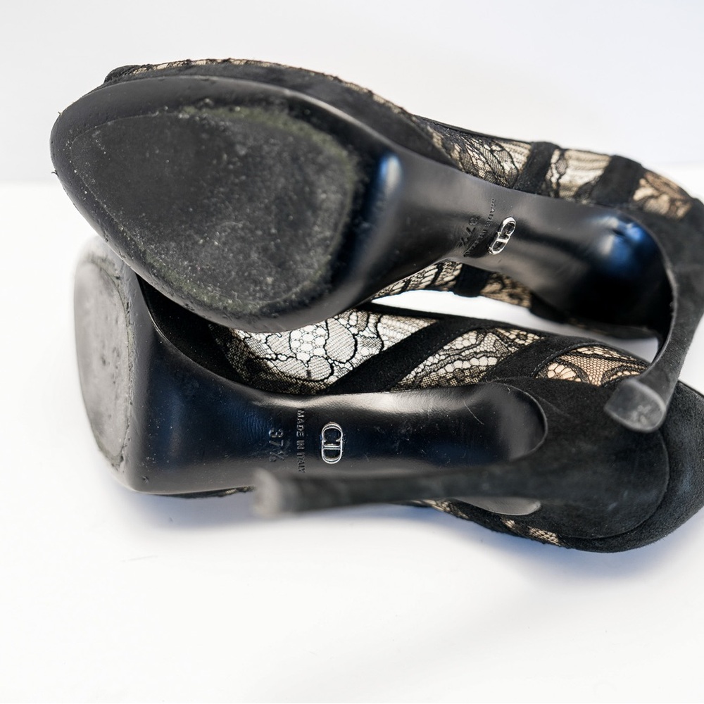 CHRISTIAN DIOR Lace & Suede Pump - Picture 10 of 10